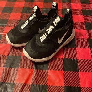 8C toddler Nikes